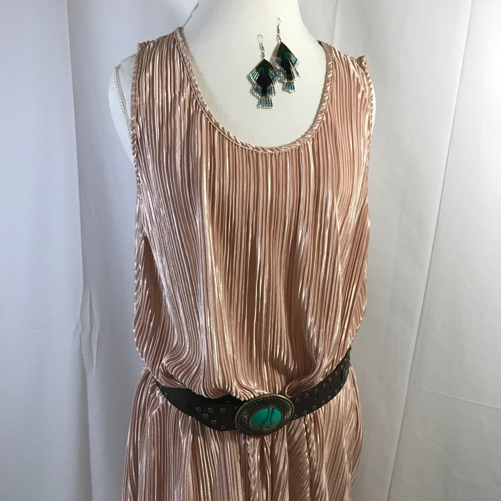 H&M Ladies Silky Pleated dress